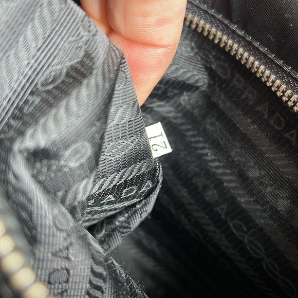 Prada Black Nylon Tessuto Lightly Structured Expandable Tote Bag - Picture 12 of 13